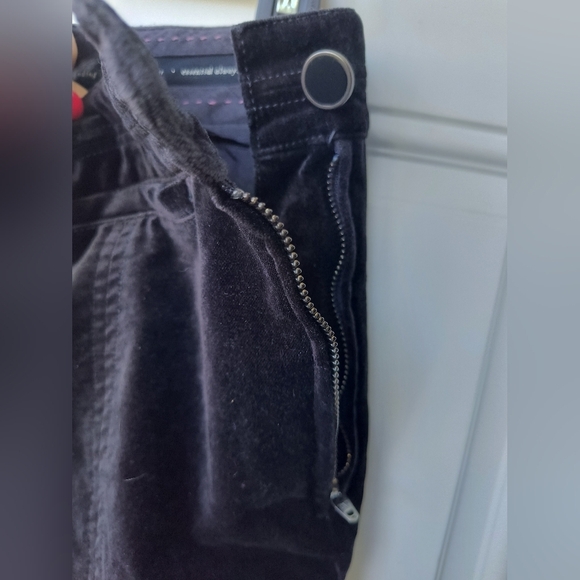 Anthropologie Essential Slim Stylish Black Velvet Velour Pants, 6 - Picture 4 of 10